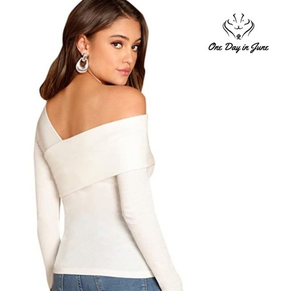 Casual Cross Off Shoulder Deep V Neck Top - Picture 2 of 3